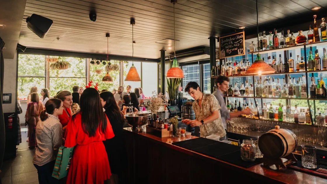 Bombabar — gathering at the bar